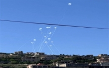 إذاعة الجيش الإسرائيلية: 215 صاروخًا أطلق منذ ساعات صباح اليوم من لبنان نحو إسرائيل