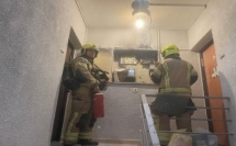 اندلاع حريق بخزانة كهربائية بمبنى سكني في حيفا
