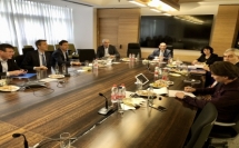 محافظ بنك إسرائيل والرقابة على البنوك في اجتماع خاص مع رؤساء المؤسّسات المصرفيّة