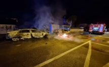 إندلاع النيران بثلاث سيارات في حيفا