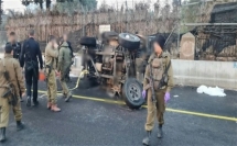 القدس: مصرع شاب في العشرينيات من عمره وإصابة أربعة آخرين إثر حادث طرق مروّع وقع على شارع 60