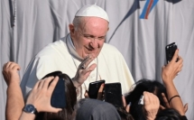البابا: الفاتيكان يشارك في محادثات سلام لإنهاء الحرب في أوكرانيا