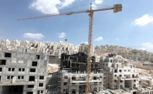 حكومة بينت تتراجع عن السماح للفلسطينيين البناء بمناطق ج في الضفة وتنتصر للإستيطان