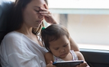 دراسة: الأجهزة الالكترونية تسبب اضطرابا لغويا لدى الأطفال