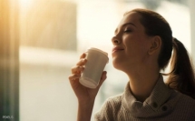 شرب القهوة يطيل العمر.. ودراسة تكشف عدد الأكواب المثالي