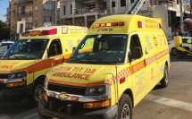 اصابة رجل بحادث طرق بين دراجة نارية وسيارة في بيت حيفر