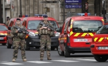 مقتل 4 أشخاص في هجوم على مركز شرطة في باريس