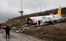 تحطّم طائرة ركّاب في مطار صبيحة بإسطنبول.. مصادر: ارتفاع عدد الضحايا لـ3 قتلى و179 إصابة