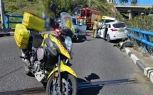 إصابة ثلاثة أشخاص بينهم سيدة (65 عامًا) بحالة متوسطة إثر حادث طرق وقع بين مركبتين في حيفا