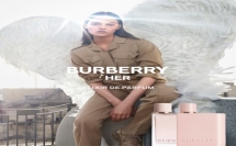  Burberry تطلق عطرًا جديدًا وجريئًا للمرأة  Burberry Her Elixir de Parfum