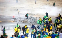 البرازيل: أنصار الرئيس السابق جايير بولسونارو يقتحمون مبنى وزارات والكونغرس وقصر الرئاسة في برازيليا