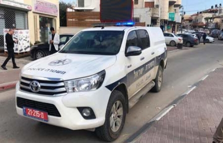 العثور على جثة رجل في منطقة مفتوحة قرب عرب الهيب | الشرطة : شبهات لجريمة قتل